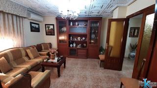 Pis  Calle julio burell. Se vende piso en linares