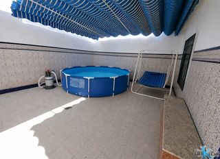 Casa en Linarejos. Se vende casa en linares