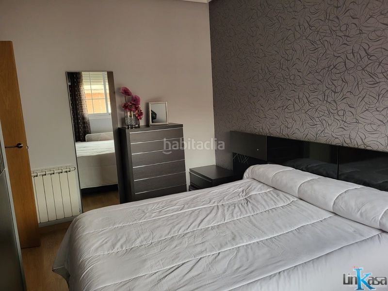 Foto d706f684-ed37-4859-bd36-04ce21a3296b. Dúplex se vende dúplex en La Zarzuela - San José - Belén Linares