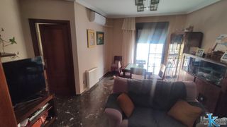 Pis  Calle zambrana. Se vende piso en linares