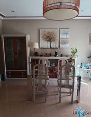 Reihenhaus in La Paz - Las Américas. Se vende casa en linares