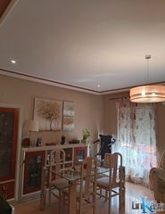 Casa a schiera in La Paz - Las Américas. Se vende casa en linares