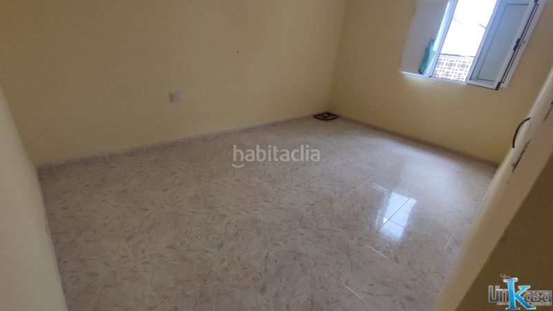 Foto 58ffc386-4ccd-4b53-9e01-f3f0935643d6. Pis a Linarejos Linares