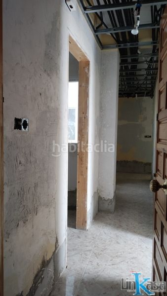 Foto c03fb576-7a29-4692-8502-898f7adc8d77. Pis a Linarejos Linares