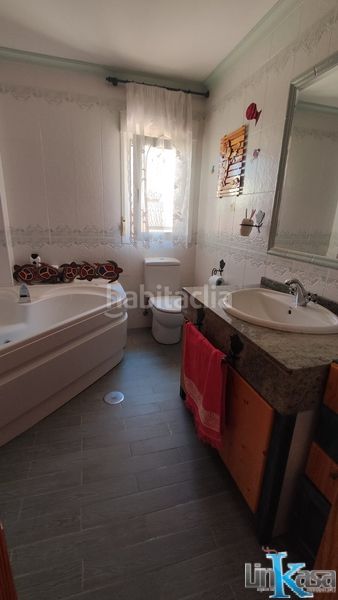 Foto 30d26804-ee32-477e-b189-c8bf13995a06. Casa amb aparcament a San Gonzalo Linares