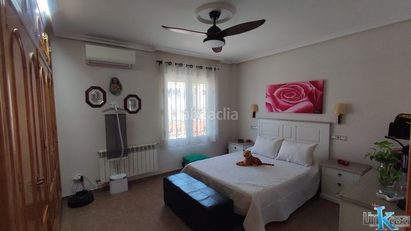 Foto 56bca6dd-d274-4ca9-b390-7c20b94b2957. Casa amb aparcament a San Gonzalo Linares