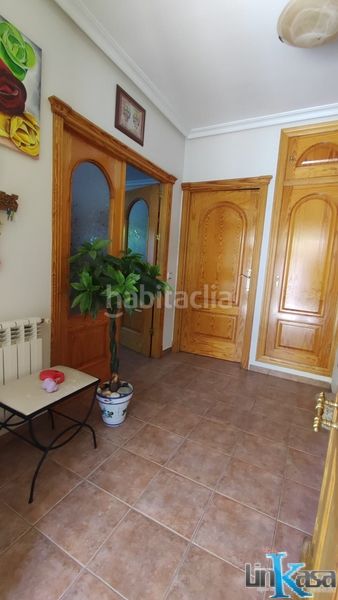 Foto 6a3e92f3-3b0d-482a-aad8-e7221e7aa64f. Casa amb aparcament a San Gonzalo Linares