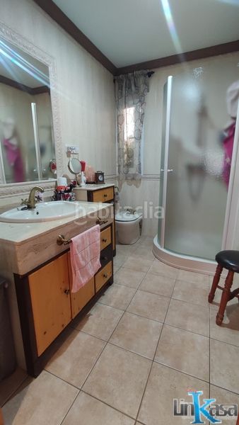 Foto cc656692-b603-425e-893a-b777b6bcfbb1. Casa amb aparcament a San Gonzalo Linares