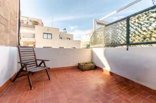 Àtic  Carrer del xiprer. ? ático con terraza privada en horta-guinardó – luz, confort y u