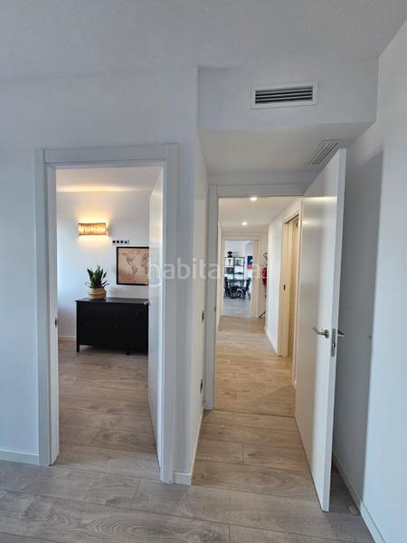 Foto 42f32fe2-c270-447b-93f8-c3b1e09f4507. Location appartement avec chauffage piscine dans Port Badalona