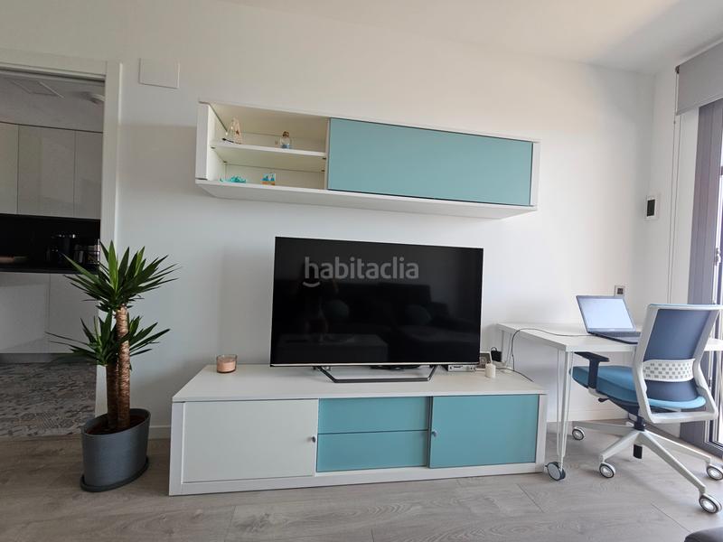 Foto 8c570425-3cbb-4ac2-b073-02c6f7a2ca05. Rent flat with heating pool in Port Badalona