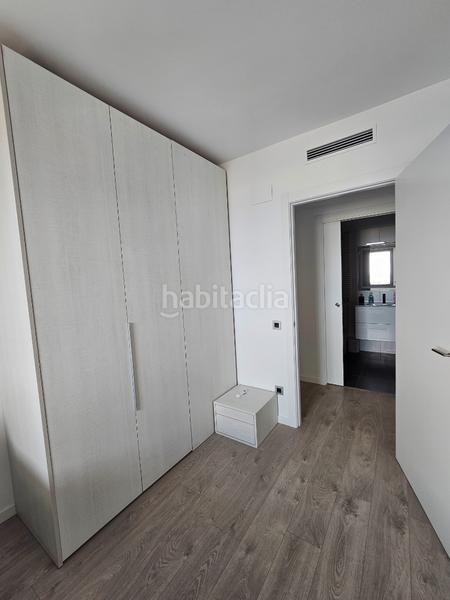 Foto a5327804-2e02-47fc-8f9a-b35c2a45e59b. Rent flat with heating pool in Port Badalona