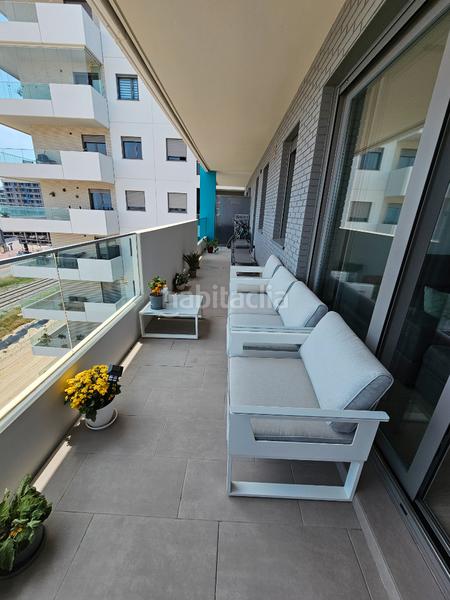 Foto c6416994-de89-413c-8d68-6a578c0b12f5. Rent flat with heating pool in Port Badalona