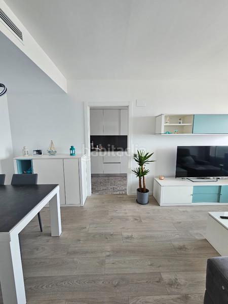 Foto c894f757-45d2-41e7-a386-da2e8cbbfb59. Rent flat with heating pool in Port Badalona