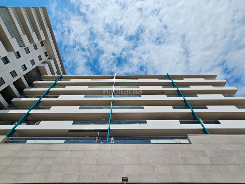 Foto f0d5247f-736f-44b1-be43-aa4e6c6b4528. Rent flat with heating pool in Port Badalona