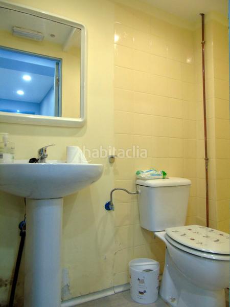 Foto c91a1c3c-7c47-48c9-9c0a-344b81e7e32c. Alquiler local comercial  en el centro en Santander
