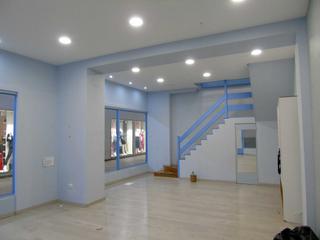 Lloguer Local Comercial a Numancia - San Fernando. Local comercial en el centro