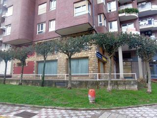 Lloguer Local Comercial a Muriedas. Local comercial en pleno centro de maliaño
