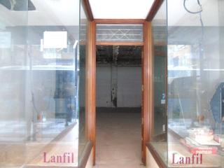 Locale commerciale in Centro - Ayuntamiento