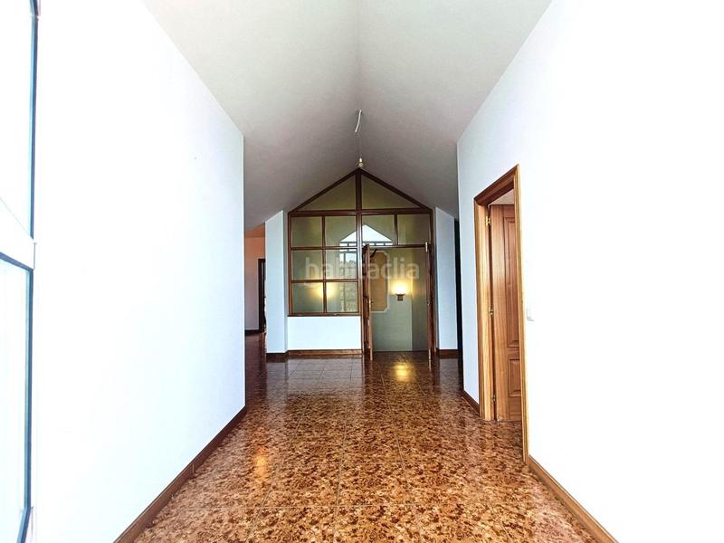 Foto 9c9d4970-64d4-4277-80be-154bd5741801. Casa amb calefacció aparcament piscina a Maoño - Azoños Santa Cruz de Bezana