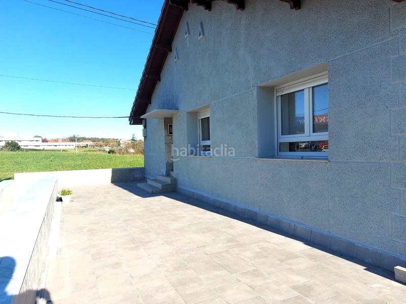 Foto 2098c789-de01-41ca-8dc9-adcb06615d68. Casa adossada amb calefacció aparcament a Maoño - Azoños Santa Cruz de Bezana