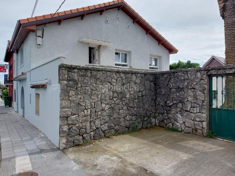 Foto ae4add92-589a-4d97-9ba2-9f17a1331944. Casa adossada amb calefacció aparcament a Maoño - Azoños Santa Cruz de Bezana