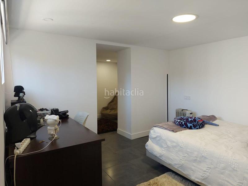 Foto e91a4d6f-de10-40d4-a292-b55e99e346d8. Casa adossada amb calefacció aparcament a Maoño - Azoños Santa Cruz de Bezana