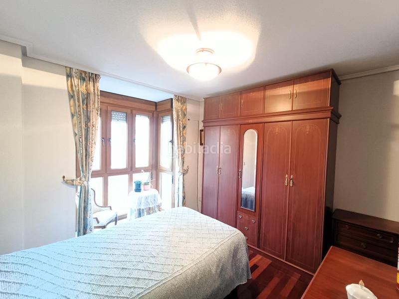 Foto 14127d61-a81e-4993-ab1d-fcdaacbc187a. Piso amplio piso en Los Castros en Los Castros Santander