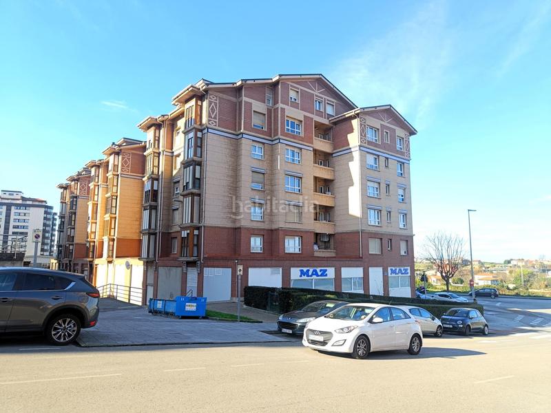 Foto 3d18b2f2-fd09-42d3-9bf1-8e1eadcb82fb. Piso amplio piso en Los Castros en Los Castros Santander