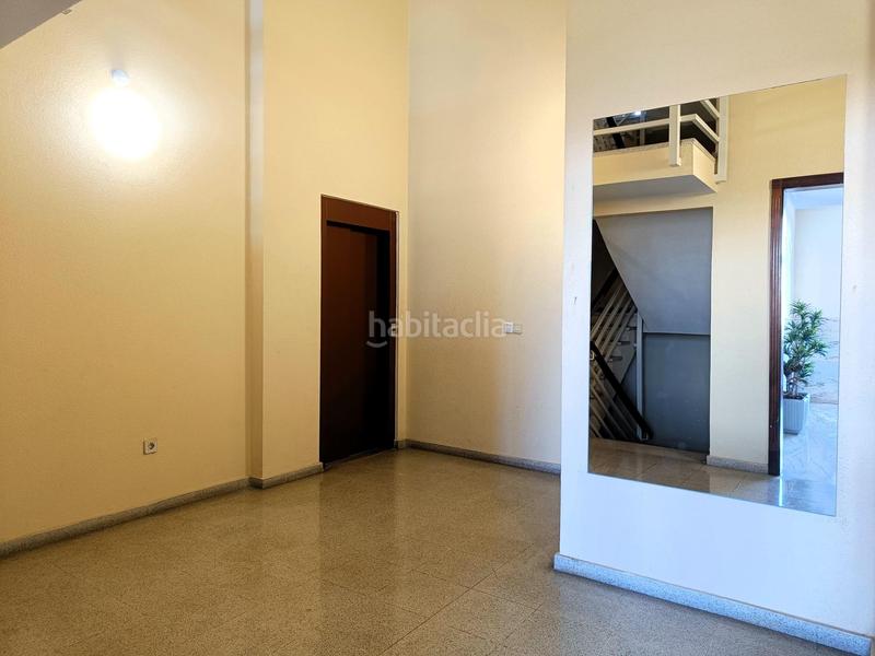 Foto fccc4805-f966-4ede-8945-a7f4ee8bd40d. Piso amplio piso en Los Castros en Los Castros Santander