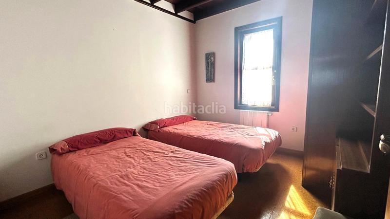 Foto 94f8d99c-6ea5-4d44-b8db-ade09eed0341. Casa amb calefacció aparcament a Revilla Camargo