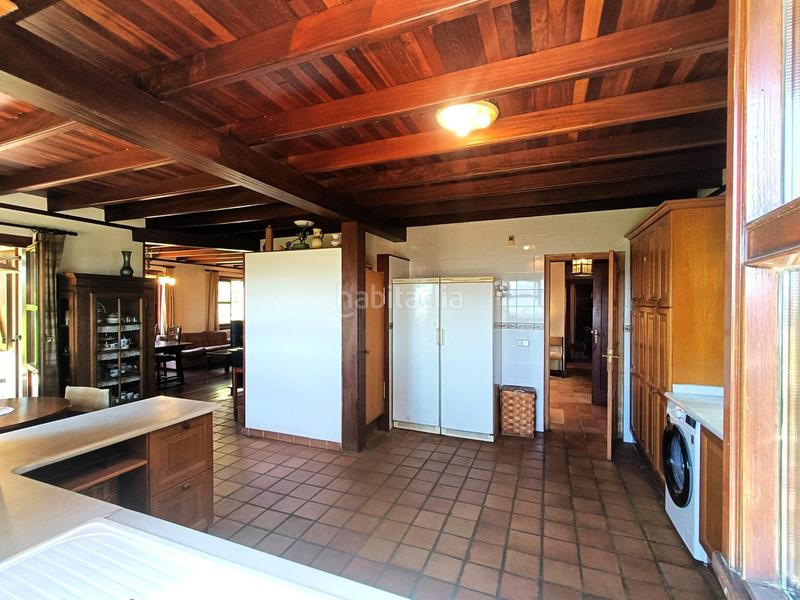 Foto aa6339bf-ab0c-4f23-af6d-cd800b94ad28. Casa amb calefacció aparcament a Revilla Camargo