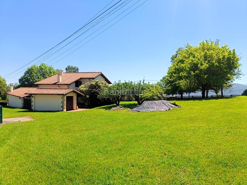 Foto b247e344-1646-4ca8-b0ab-134c18fb06cd. Casa amb calefacció aparcament a Revilla Camargo