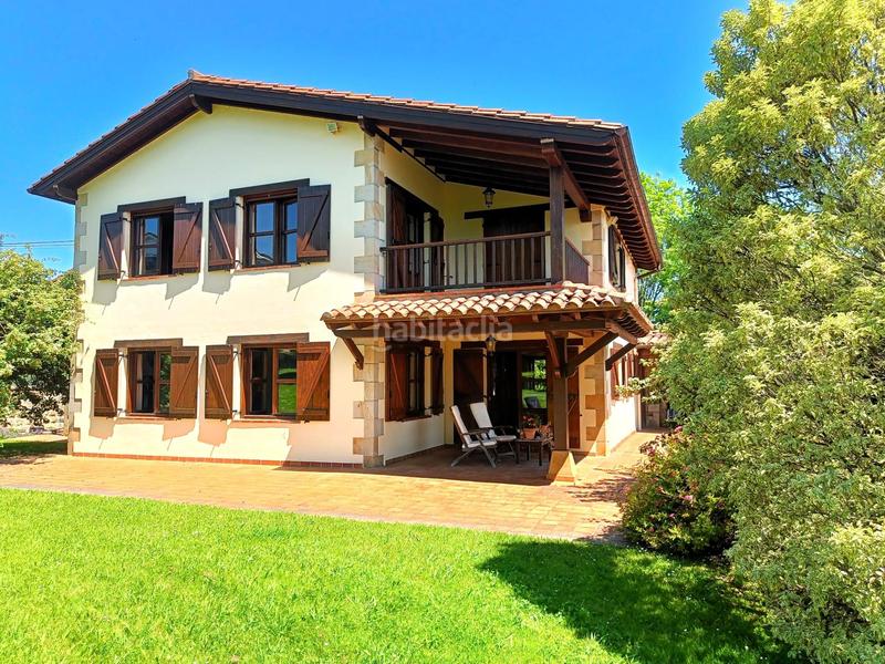 Foto d1a15d89-e47c-40e2-a003-efd359fe5aac. Casa amb calefacció aparcament a Revilla Camargo