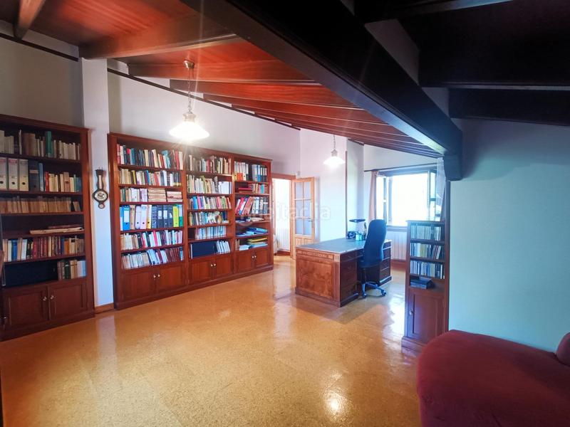 Foto d378e04d-f21a-4c0d-99f3-462e95c1dc7d. Casa amb calefacció aparcament a Revilla Camargo