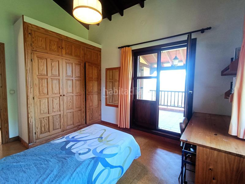 Foto fa055e92-a9af-4393-8be6-7a9584962fe5. Casa amb calefacció aparcament a Revilla Camargo