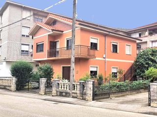 Casa a Santa María de Cayón. Casa independiente en la penilla