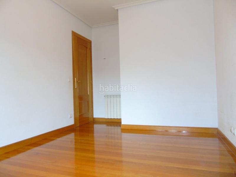 Foto 1fa33321-cead-4493-b2c0-4a06435945fc. Alquiler piso amplio piso , zona s20 en La Pereda Santander