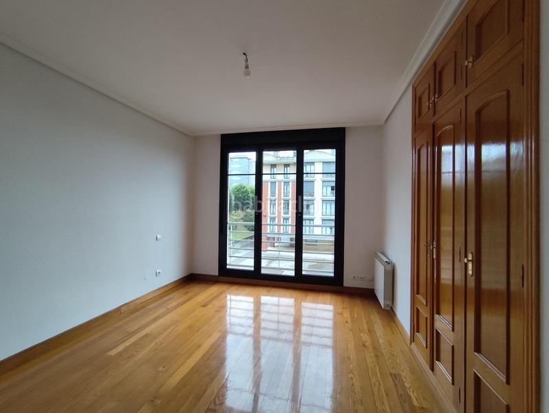 Foto 21c2f486-fa33-4931-8e96-cc94d5a24176. Alquiler piso amplio piso , zona s20 en La Pereda Santander