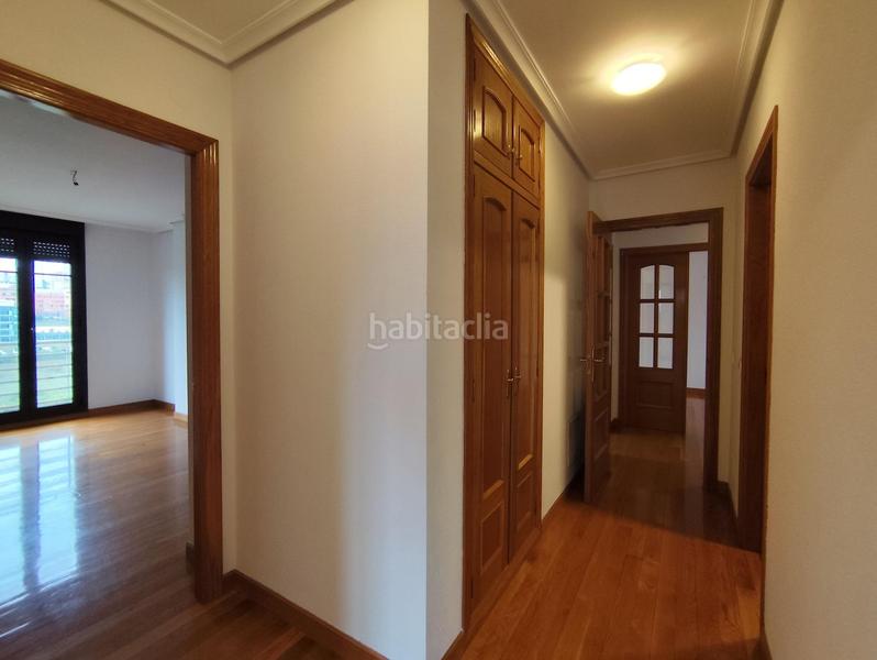 Foto 5d959289-ddff-4058-b198-b2f43a2af5af. Alquiler piso amplio piso , zona s20 en La Pereda Santander