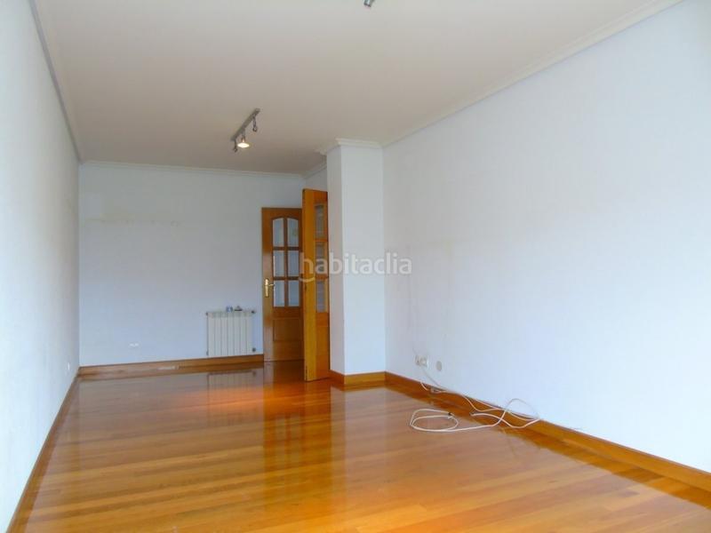 Foto ca737bb4-c6d6-4020-9cb6-19e8d0a24311. Alquiler piso amplio piso , zona s20 en La Pereda Santander