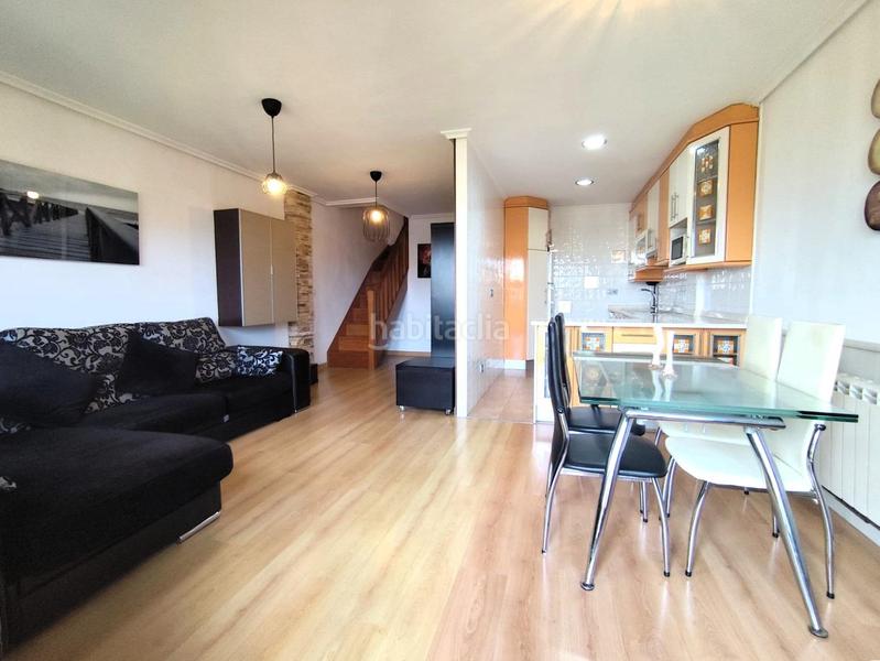 Foto f319cf89-5e7c-4270-aa08-80256fc96152. Duplex con riscaldamento parcheggio in Mortera Piélagos