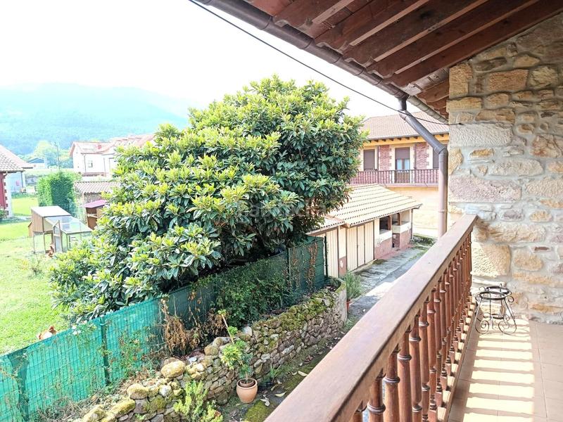 Foto 63bde306-2223-4780-af24-9a5a9f10be05. Alquiler casa adosada  con jardín en Santa María de Cayón