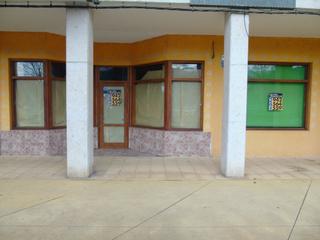 Lloguer Local Comercial a Santa María de Cayón. Local comercial centro saron