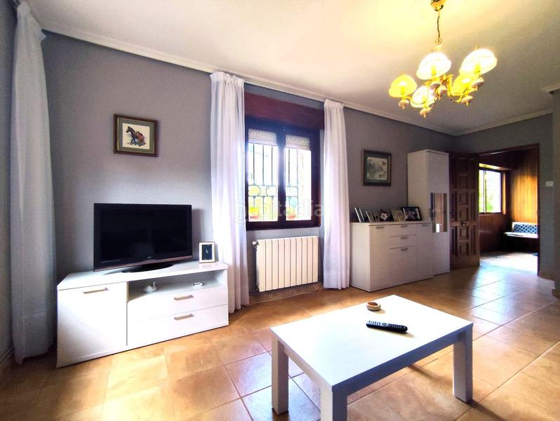 Foto 57002ae9-4497-4da2-b2e2-7ef2556929e6. Haus mit heizung parking in Villaescusa