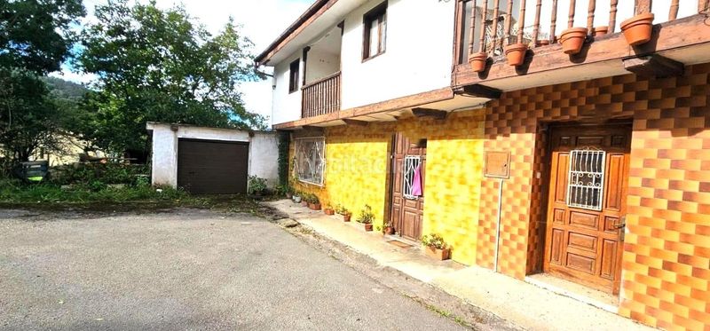 Foto 9f1664a6-3d29-40ac-8356-002a0bb894b6. Casa adossada amb calefacció aparcament a Penagos