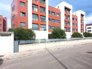 Appartamento in Monte. Piso en urbanización con piscina en valdenoja. incluye garaje y