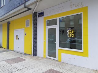 Local commercial à Santa María de Cayón