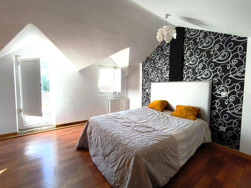 Foto 1b0f2b29-b36f-4beb-a436-d79035981c6f. Casa pareada chalet pareado en la nogalera, argomilla en Santa María de Cayón