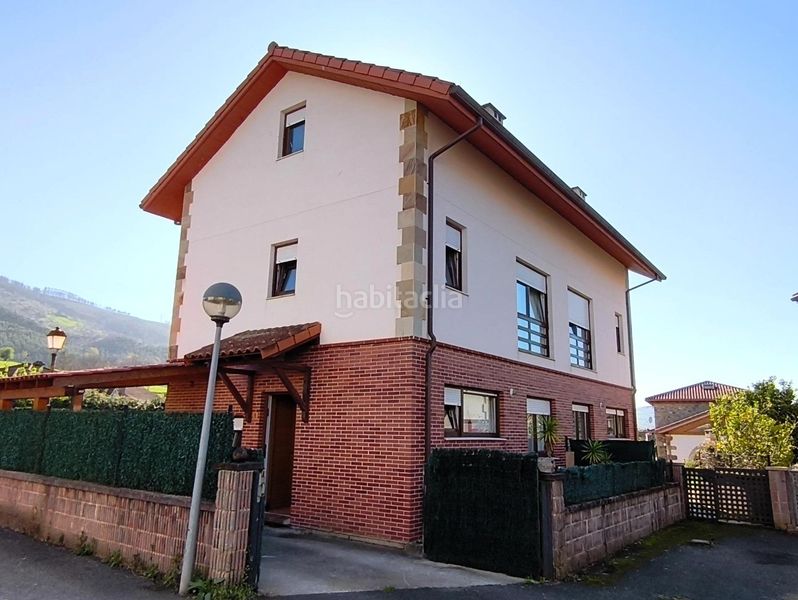 Foto bed5cae4-a33d-4d25-b8f6-ed38ec9156d9. Casa pareada chalet pareado en la nogalera, argomilla en Santa María de Cayón